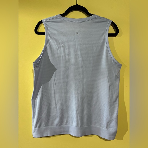 Lululemon Athletica Light Gray Muscle Tee - Picture 3 of 4